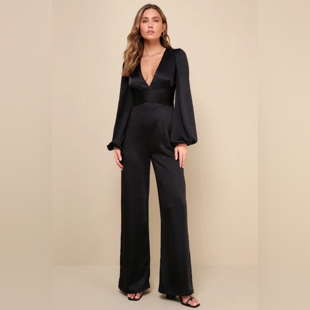 Lulu’s NWT Sensational Evening Black Satin Tie-Front Long Sleeve Jumpsuit Medium